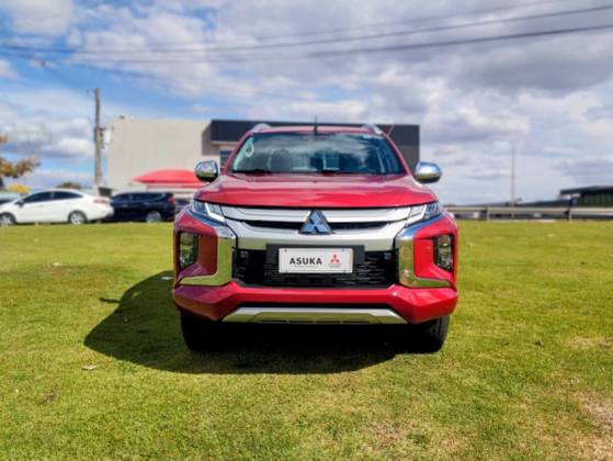 MITSUBISHI L200 TRITON 2.4 16V TURBO DIESEL SPORT HPE-S CD 4P 4X4 AUTOMÁTICO